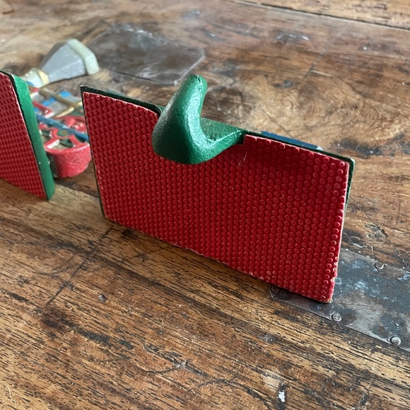 vintage Midwest of Cannon Falls cast iron train locomotive stocking holder set - Picture 4 of 6